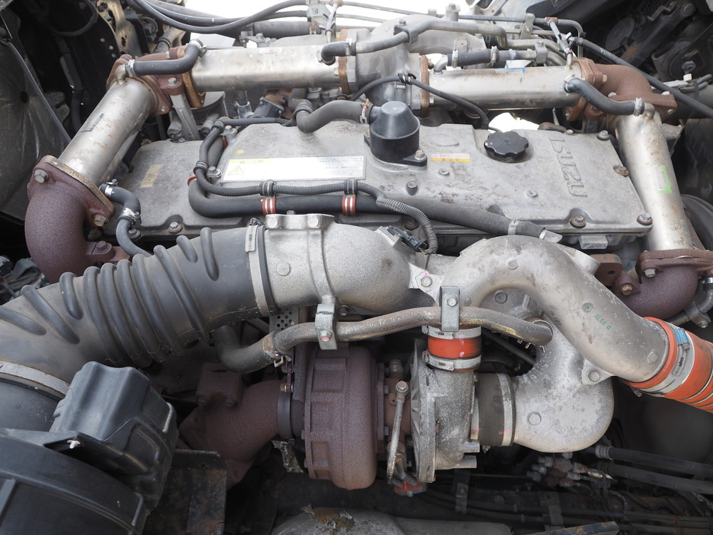 いすゞ ギガ ウイング車 大型 PDG-CYJ77W8 年式 H21[写真54]