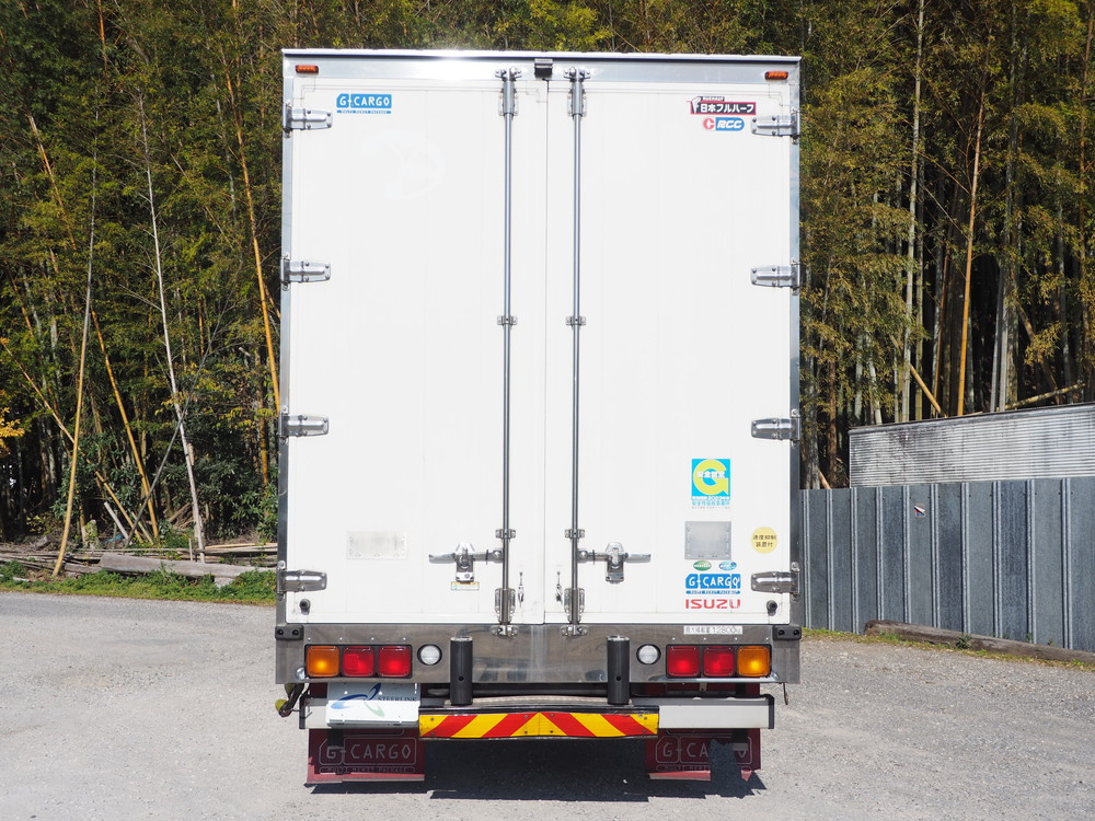 いすゞ ギガ 冷凍ウイング 大型 QKG-CYJ77B 年式 H28[写真07]