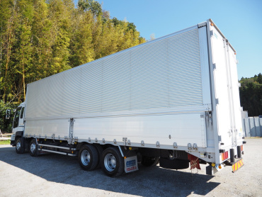 いすゞ ギガ ウイング車 大型 QKG-CYJ77A 年式 H28 [写真07]