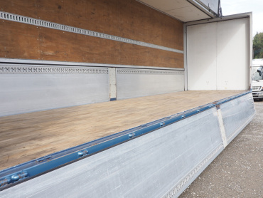 いすゞ ギガ ウイング車 大型 QKG-CYJ77A 年式 H26 [写真22]