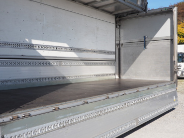 三菱ふそう ファイター ウイング車 中型 TKG-FK64F 年式 H26 [写真24]