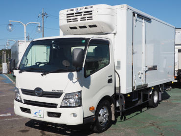 日野 デュトロ 冷凍バン 小型 TKG-XZU710M 年式 H28 [写真01]