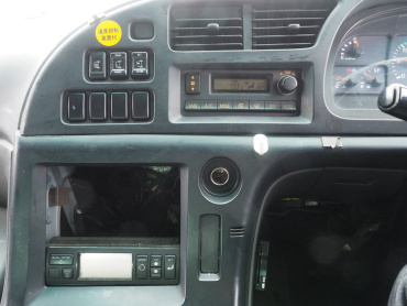 いすゞ ギガ 冷凍ウイング 大型 QKG-CYJ77A 年式 H26 [写真40]