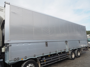 いすゞ ギガ 冷凍ウイング 大型 QKG-CYJ77A 年式 H26 [写真17]