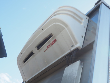 いすゞ ギガ 冷凍ウイング 大型 QKG-CYJ77A 年式 H26 [写真16]