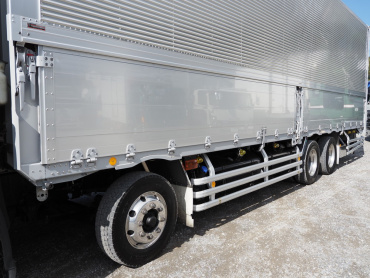 いすゞ ギガ ウイング車 大型 QKG-CYJ77A 年式 H26 [写真18]