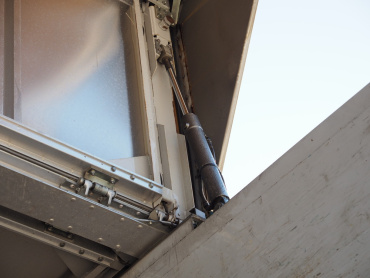 日野 グランドプロフィア ウイング車 大型 BKG-FW1EXYG 年式 H20 [写真11]