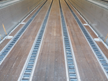 日野 グランドプロフィア ウイング車 大型 QKG-FW1EXBG 年式 H24 [写真25]