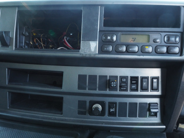 日野 グランドプロフィア ウイング車 大型 QKG-FW1EXBG 年式 H24 [写真32]