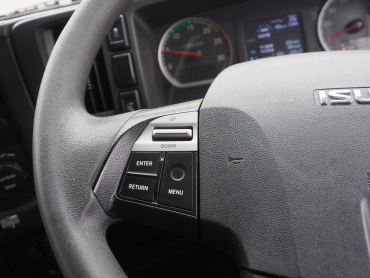 いすゞ ギガ 冷凍ウイング 大型 QKG-CYJ77B 年式 H28 [写真23]