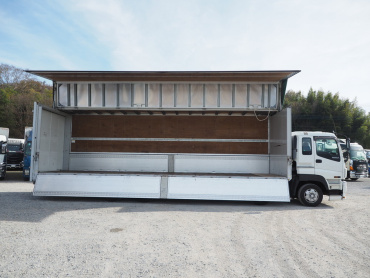 いすゞ ギガ ウイング車 大型 PDG-CYJ77W8 年式 H21 [写真10]