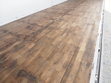 いすゞ ギガ ウイング車 大型 PDG-CYJ77W8 年式 H21 [写真21]