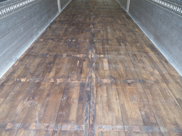 いすゞ ギガ ウイング車 大型 PDG-CYJ77W8 年式 H21 [写真24]