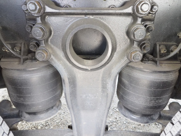 いすゞ ギガ ウイング車 大型 PDG-CYJ77W8 年式 H21 [写真45]