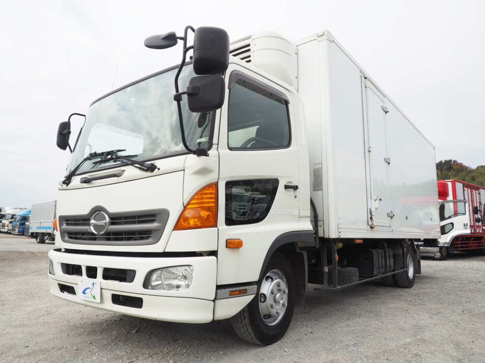 日野 レンジャー 冷凍バン 中型 TKG-FC9JKAA 年式 H26[写真01]