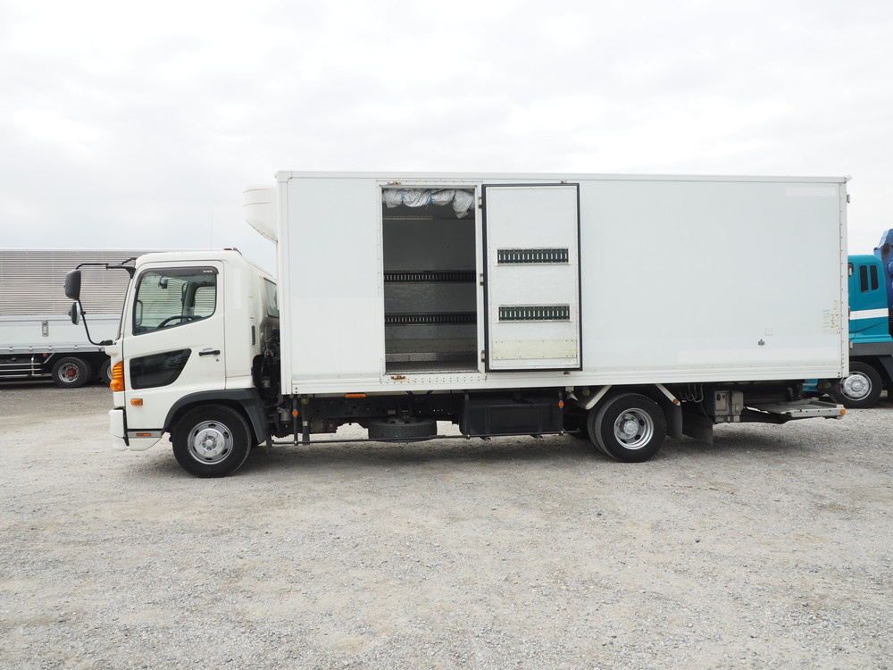 日野 レンジャー 冷凍バン 中型 TKG-FC9JKAA 年式 H26[写真15]