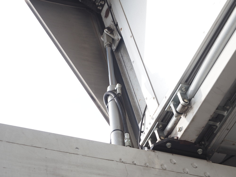 三菱ふそう スーパーグレート ウイング車 大型 LKG-FS54VZ 年式 H24[写真16]