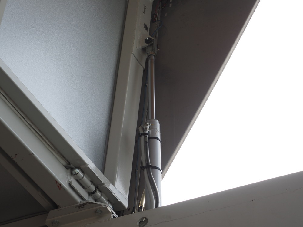 いすゞ フォワード ウイング車 中型 TKG-FRR90T2 年式 H29[写真11]