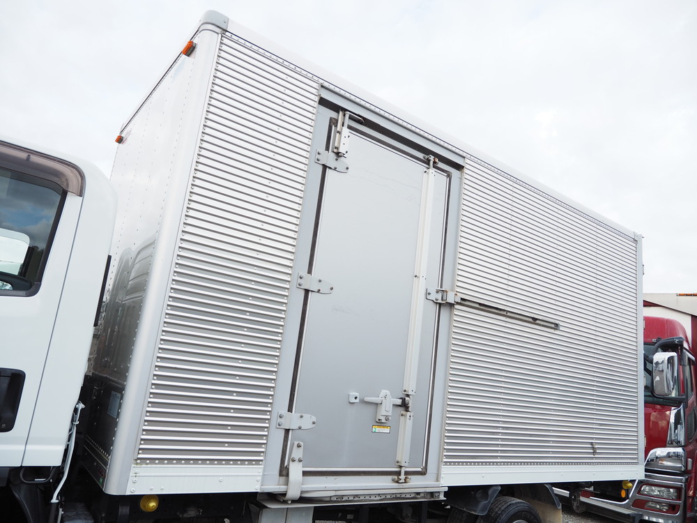 いすゞ エルフ バン車 小型 TKG-NLR85AN 年式 H26[写真11]