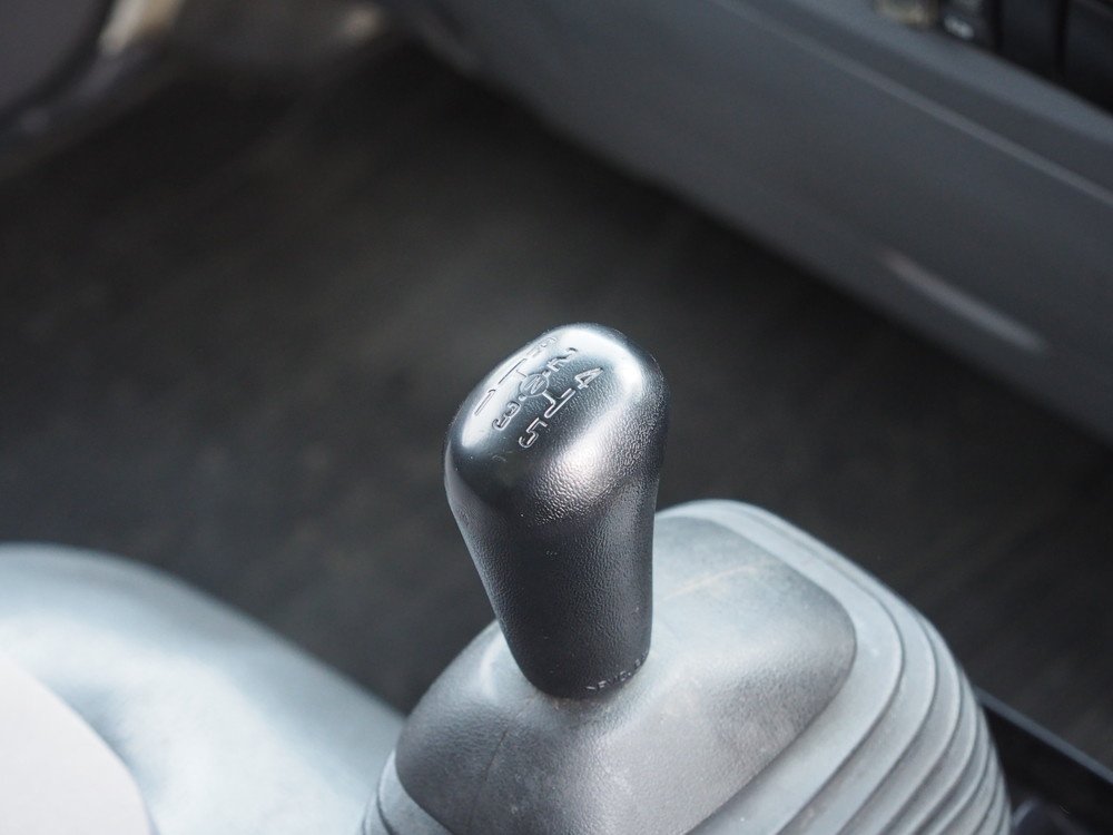 いすゞ エルフ バン車 小型 TKG-NLR85AN 年式 H26[写真23]