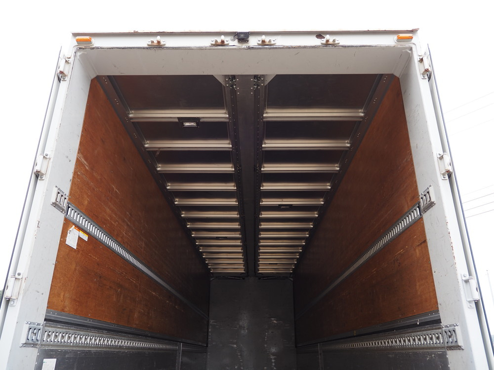 いすゞ ギガ ウイング車 大型 LKG-CYJ77A 年式 H23[写真32]