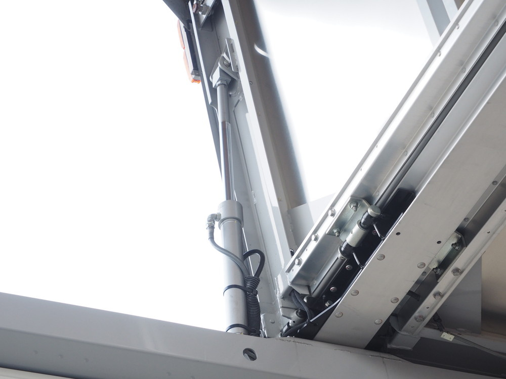 いすゞ フォワード ウイング車 中型 TKG-FRR90S2 年式 H28[写真14]