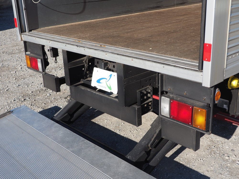 いすゞ エルフ バン車 小型 TKG-NPR85AN 年式 H25[写真20]