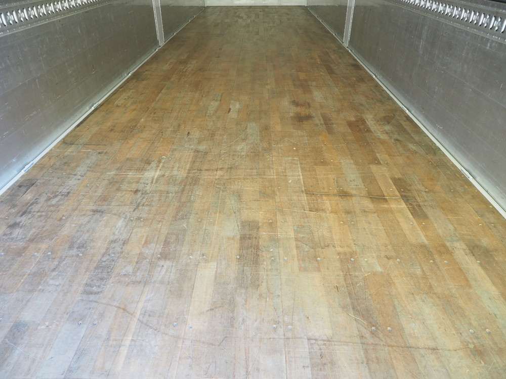 いすゞ ギガ ウイング車 大型 QKG-CYJ77B 年式 H28[写真26]