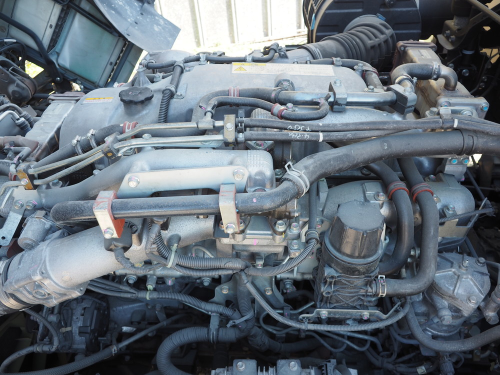 いすゞ ギガ ウイング車 大型 QKG-CYJ77B 年式 H28[写真59]