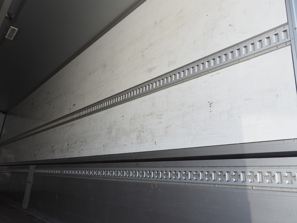 三菱ふそう スーパーグレート ウイング車 大型 QPG-FS64VZ 年式 H28[写真28]