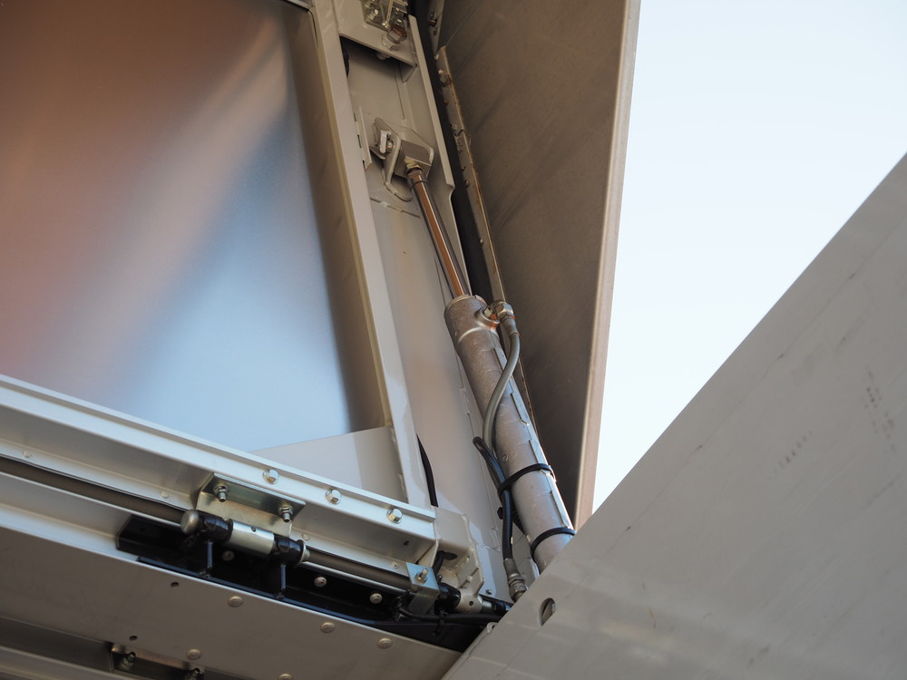 いすゞ フォワード ウイング車 中型 PDG-FRR34T2 年式 H23[写真14]