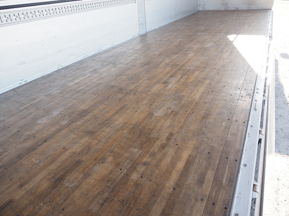 いすゞ ギガ ウイング車 大型 QKG-CYJ77A 年式 H27[写真24]