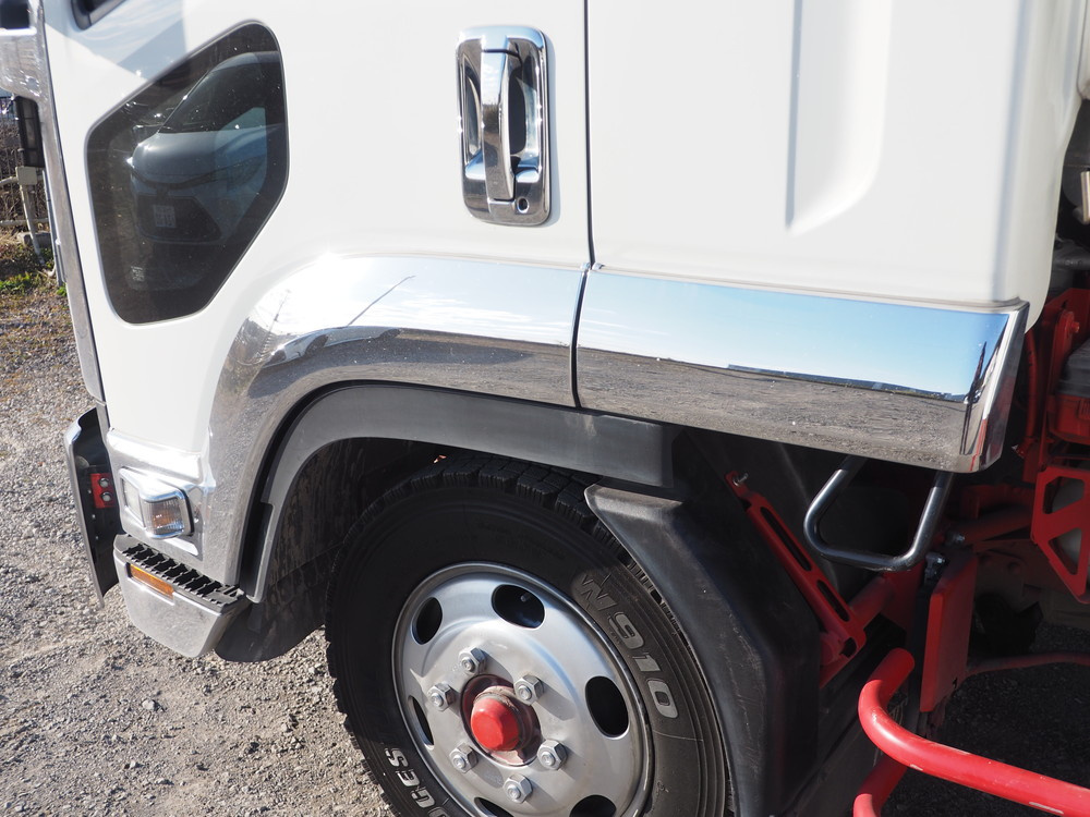 いすゞ フォワード 冷凍バン 中増t 2PG-FSR90T2 年式 H30[写真10]