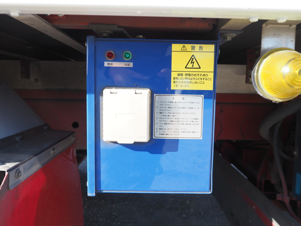 いすゞ フォワード 冷凍バン 中増t 2PG-FSR90T2 年式 H30[写真18]