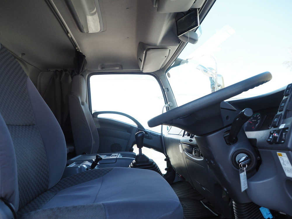 いすゞ フォワード 冷凍バン 中増t 2PG-FSR90T2 年式 H30[写真34]