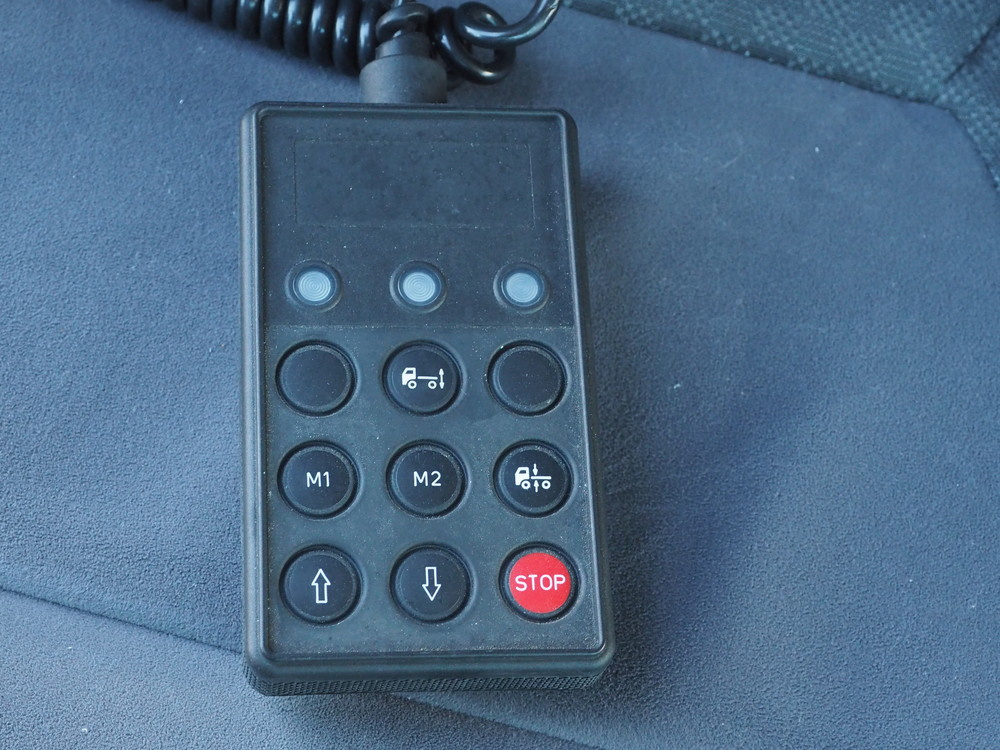 いすゞ フォワード 冷凍バン 中増t 2PG-FSR90T2 年式 H30[写真42]