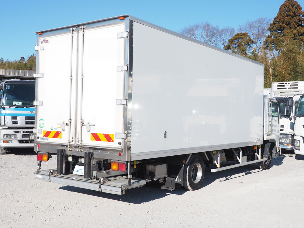 いすゞ フォワード 冷凍バン 中型 TKG-FRR90T2 年式 H28[写真05]