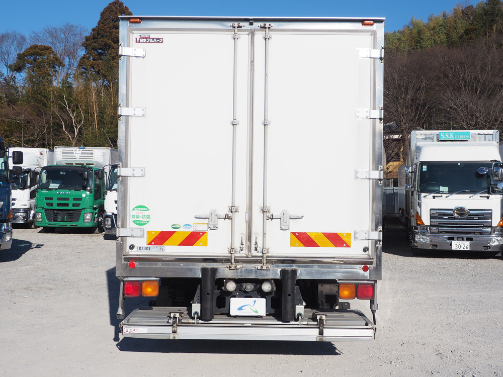 いすゞ フォワード 冷凍バン 中型 TKG-FRR90T2 年式 H28[写真06]