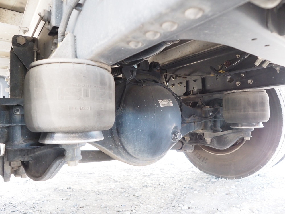 いすゞ フォワード 冷凍バン 中型 TKG-FRR90T2 年式 H28[写真43]