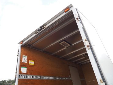 いすゞ エルフ バン車 小型 TKG-NLR85AN 年式 H26 [写真17]