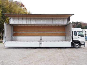 いすゞ ギガ ウイング車 大型 LKG-CYJ77A 年式 H23 [写真11]