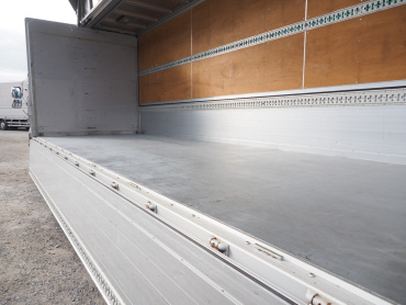 いすゞ フォワード ウイング車 中型 TKG-FRR90S2 年式 H28 [写真21]