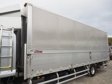 いすゞ フォワード ウイング車 中型 TKG-FRR90S2 年式 H28 [写真15]