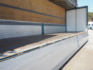 日野 グランドプロフィア ウイング車 大型 LKG-FW1EXBG 年式 H23 [写真26]