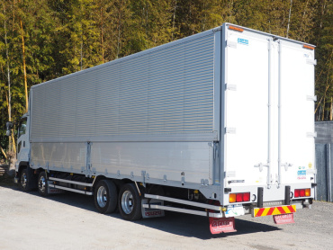 いすゞ ギガ ウイング車 大型 QKG-CYJ77B 年式 H28 [写真07]