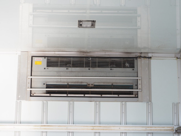 いすゞ フォワード 冷凍バン 中型 TKG-FRR90T2 年式 H28 [写真18]