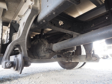 いすゞ フォワード 冷凍バン 中型 TKG-FRR90T2 年式 H28 [写真44]