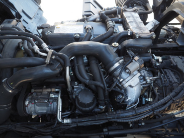 いすゞ フォワード 冷凍バン 中型 TKG-FRR90T2 年式 H28 [写真51]