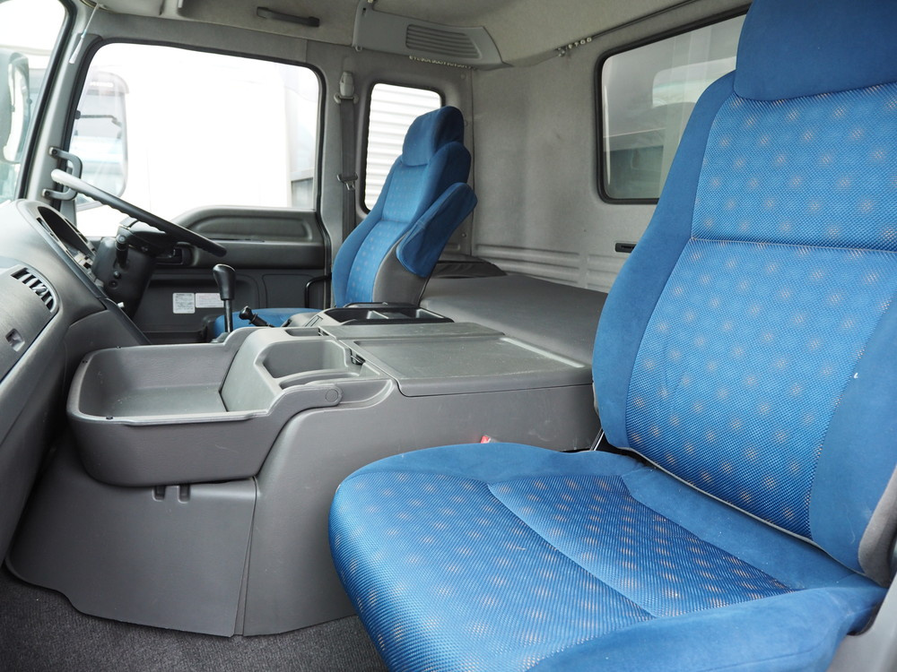 いすゞ ギガ ウイング車 大型 QKG-CYJ77A 年式 H27[写真46]