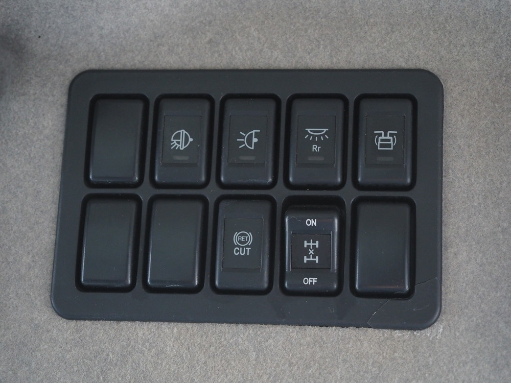 いすゞ ギガ ウイング車 大型 QKG-CYJ77A 年式 H27[写真41]